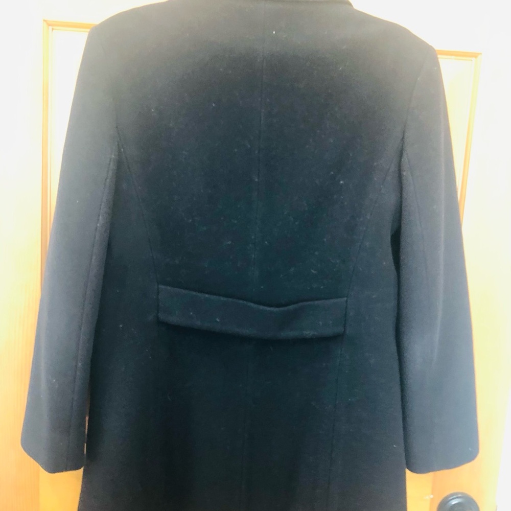 Michael Kors black coat beautiful for spring - Picture 3 of 6